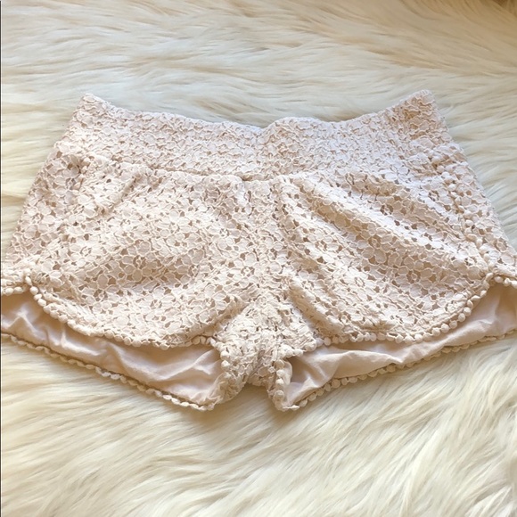 Tinseltown Pants - Beautiful Lace Shorts